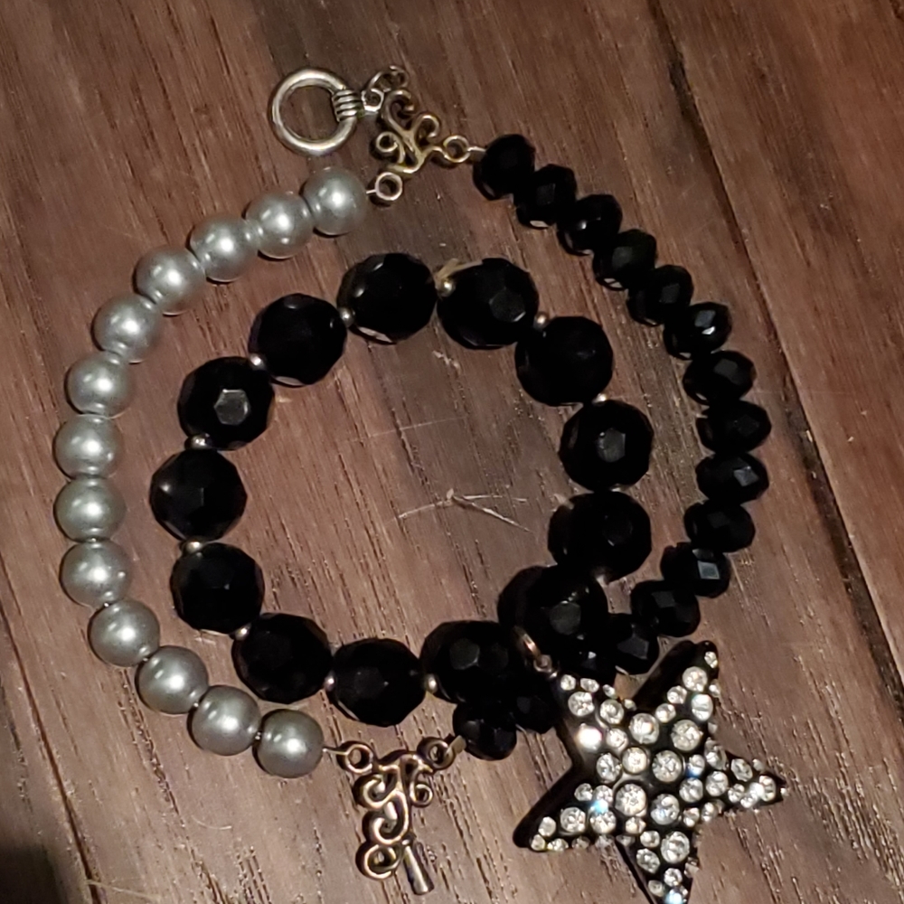Black and White Bracelet Duo